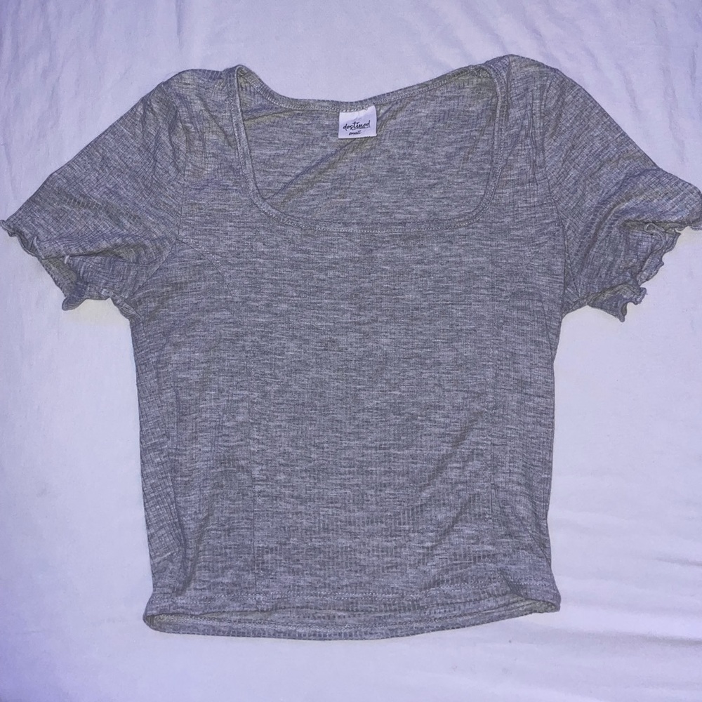 TILLY’S CROP TOP SIZE SMALL